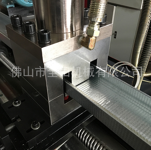 轻钢龙骨机 轻钢龙骨机