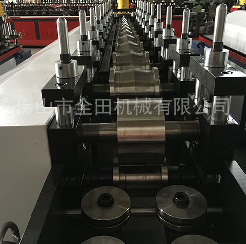 轻钢龙骨机设备 轻钢龙骨机设备