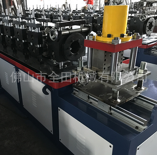 轻钢龙骨机厂家 轻钢龙骨机厂家