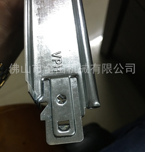 轻钢龙骨机厂家 轻钢龙骨机厂家