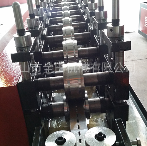 轻钢龙骨机 轻钢龙骨机