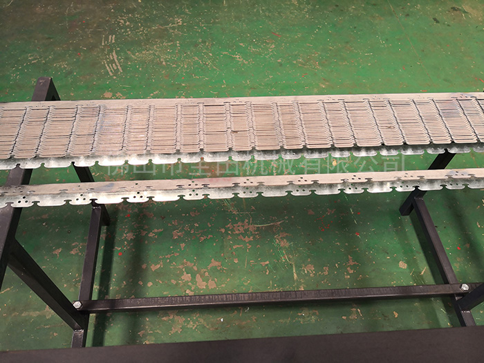 轻钢卡式龙骨机 轻钢卡式龙骨机