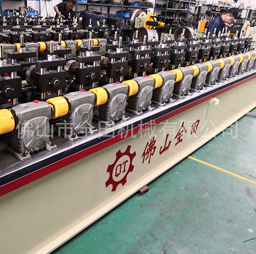 轻钢龙骨机 轻钢龙骨机