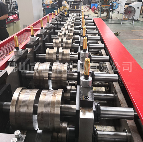 轻钢龙骨机 轻钢龙骨机